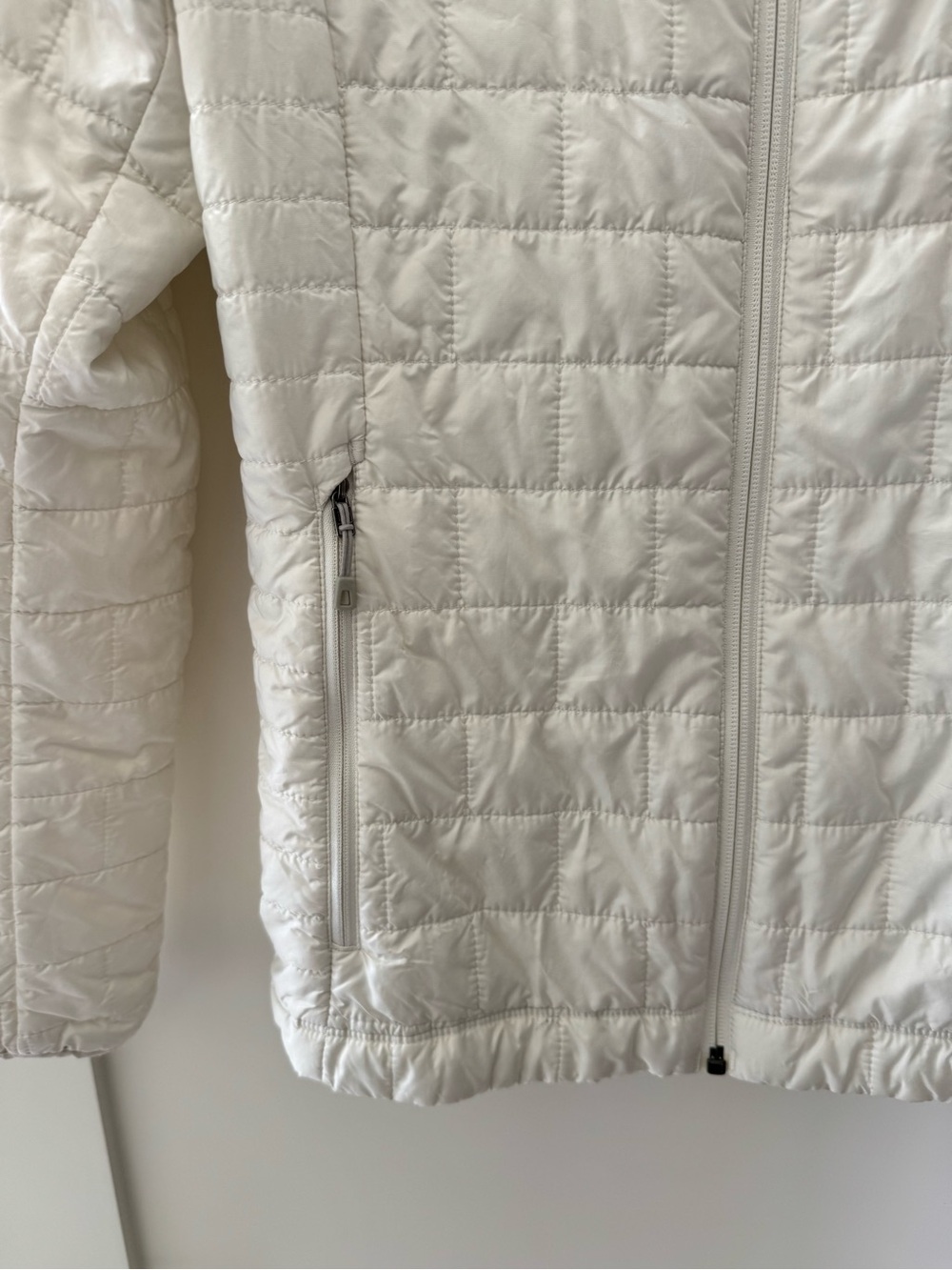 Patagonia Women’s Nanopuff Jacket - Picture 7 of 8